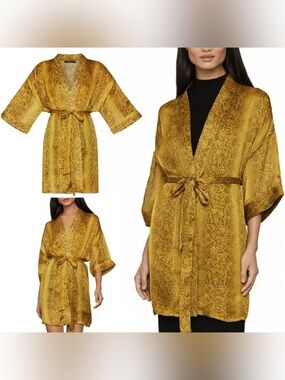 BCBG Maxazaria Light
Sulphur Python Wrap kimono/jacket